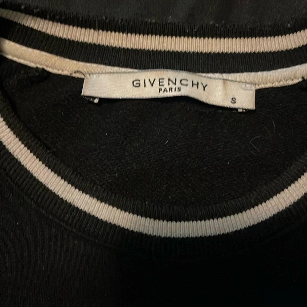 Givenchy Men’s Black Logo Pullover Sweatshirt
